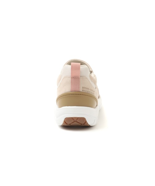 ROCKPORT(ロックポート)の「【WOMEN】TESSY/テッシー スリッポン ウォータープルーフ(スリッポン・レディース・アイボリー・24.0cm/23.0cm/24.5cm/23.5cm/22.5cm)」の5枚目の写真