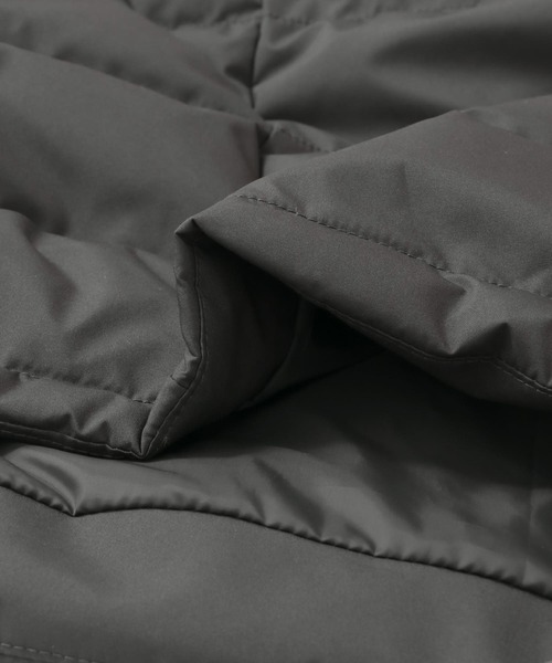 +phenix（プラスフェニックス）の「『別注』+phenix　WIND STOPPER BY GORE-TEX LABS ロングダウン（ダウンジャケット/コート・レディース・ベージュ/チャコールグレー・38/36）」の17枚目の写真