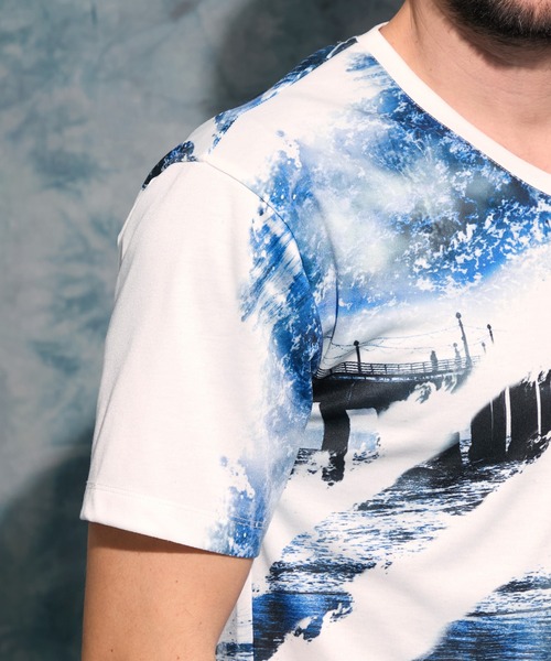 HIDEAWAYS NICOLE（ハイダウェイニコル）の「フォトラインアラカルトVネック半袖Ｔシャツ（Tシャツ/カットソー・メンズ・ホワイト系その他/オフホワイト/ブラック系その他/ブラック・MEDIUM/LARGE/X-LARGE）」の13枚目の写真