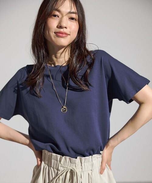 ANY（エニィ）の「【新色追加/10色展開】プレミアムベーシック半袖Tシャツ（Tシャツ/カットソー・レディース・ブラック系/ベージュ系/ピンク系/グリーン系/ホワイト系/グレー系/サックスブルー系/イエロー系/ネイビー系/ダークブラウン系・4）」の7枚目の写真