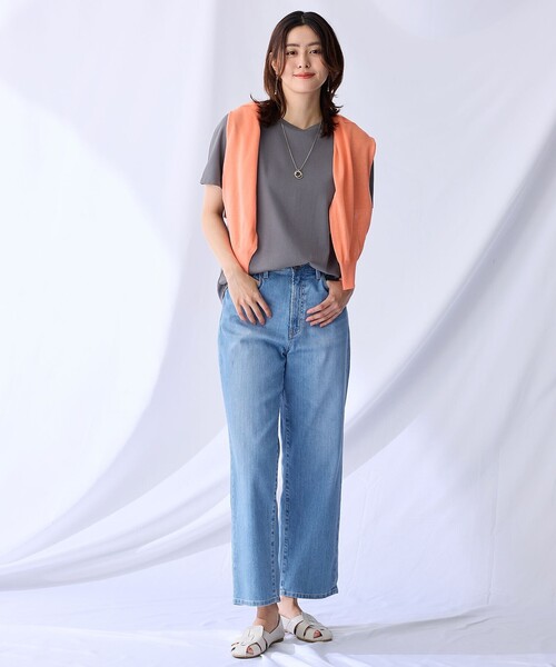 ANY（エニィ）の「【新色追加/10色展開】プレミアムベーシック半袖Tシャツ（Tシャツ/カットソー・レディース・ブラック系/ベージュ系/ピンク系/グリーン系/ホワイト系/グレー系/サックスブルー系/イエロー系/ネイビー系/ダークブラウン系・4）」の22枚目の写真