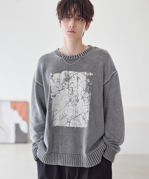 ETELIO（エテリオ）の「【25AW】ピグメント加工/箔プリント天竺編みクルーネックニット（ニット/セーター・メンズ・ブラック/ワイン/グレー/ブラック系/ブルー系/ブラウン/ワイン系/ブラウン系/ブルー/グレー系・M/L/S/XL）」の5枚目の写真