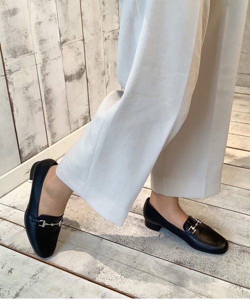 blanc/bleu（ブランブルー）の「【日本製／本革】ビット付きローファー（ローファー・レディース・ブラック/ダークベージュ・23.0cm/22.5cm/23.5cm/24.0cm/24.5cm）」の13枚目の写真
