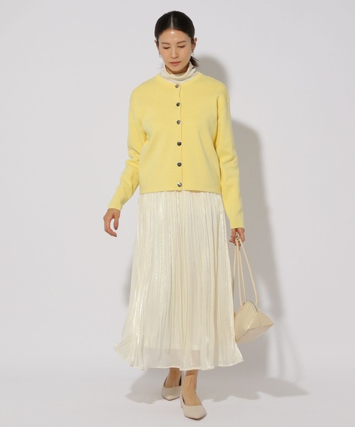 Elura（エルーラ）の「こなれクルーネックカーディガン/289177（カーディガン/ボレロ・レディース・ライトイエロー/ネイビー/ライトベージュ・FREE）」の4枚目の写真
