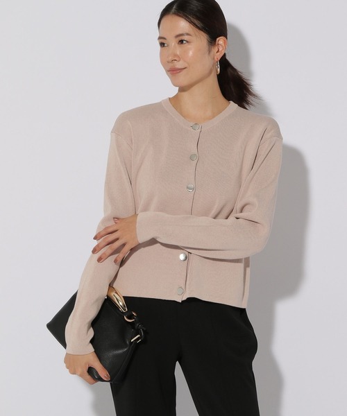 Elura（エルーラ）の「こなれクルーネックカーディガン/289177（カーディガン/ボレロ・レディース・ライトイエロー/ネイビー/ライトベージュ・FREE）」の15枚目の写真