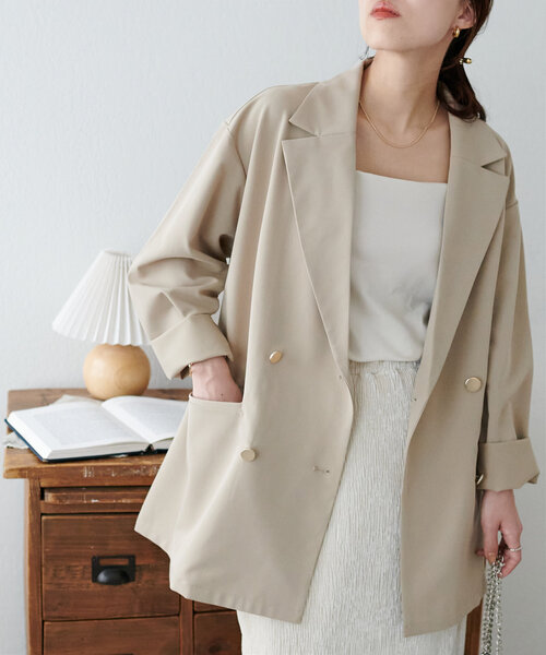 DISCOAT(ディスコート)の「【新色追加!/オンオフ使える◎】金釦テーラードジャケット《WEB限定》(テーラードジャケット・レディース・ブラック/ベージュ/グレー/カーキ/ライトベージュ/アイボリー/ブラウン・FREE)」の5枚目の写真