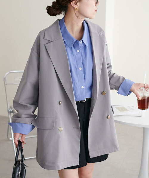 DISCOAT(ディスコート)の「【新色追加!/オンオフ使える◎】金釦テーラードジャケット《WEB限定》(テーラードジャケット・レディース・ブラック/ベージュ/グレー/カーキ/ライトベージュ/アイボリー/ブラウン・FREE)」の3枚目の写真