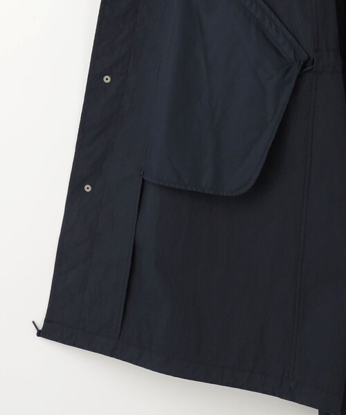 green label relaxing(グリーンレーベルリラクシング)の「コットン ナイロン バイオウォッシュ スノーパーカー -撥水-(ミリタリージャケット・メンズ・ネイビー/ライトグレー・M/L)」の21枚目の写真