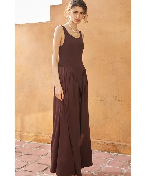 Greenteaエステラケー　ロングワンピース Vera Open Back Dress タンクカットロングドレス（ワンピース