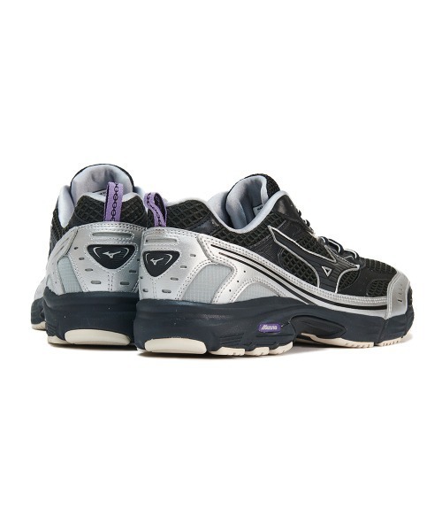 MIZUNO（ミズノ　）の「MIZUNO MXR（ミズノ MXR）（スニーカー・メンズ・ブラック系・26cm/27.5cm/26.5cm/28.5cm/29cm/27cm/28cm）」の2枚目の写真