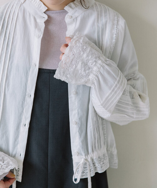 POU DOU DOU（プードゥドゥ）の「＜made in INDIA＞キャンディスリーブレースブラウス（シャツ/ブラウス・レディース・ブラック/オフホワイト・M）」の22枚目の写真