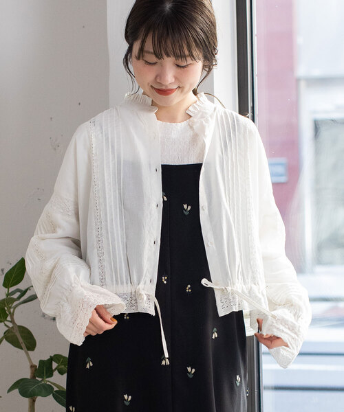 POU DOU DOU（プードゥドゥ）の「＜made in INDIA＞キャンディスリーブレースブラウス（シャツ/ブラウス・レディース・ブラック/オフホワイト・M）」の8枚目の写真