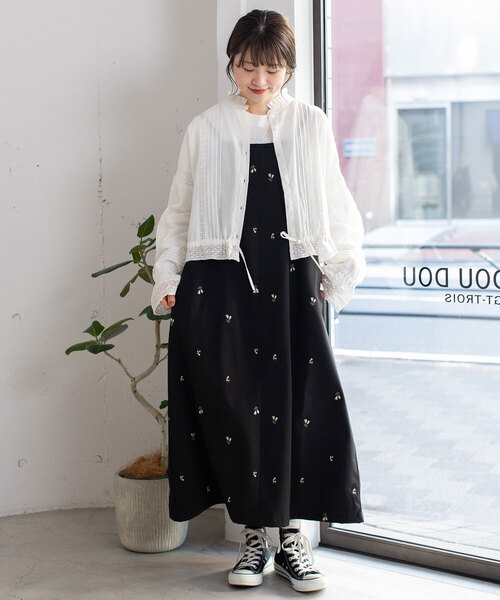 POU DOU DOU（プードゥドゥ）の「＜made in INDIA＞キャンディスリーブレースブラウス（シャツ/ブラウス・レディース・ブラック/オフホワイト・M）」の7枚目の写真