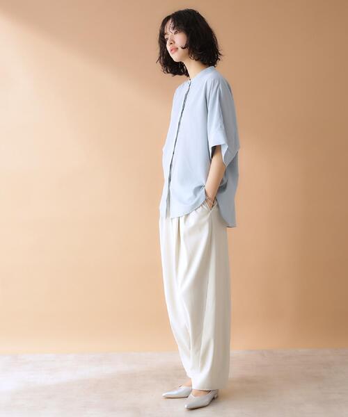 THE SHOP TK （ザ ショップ ティーケー ）の「ドルマンブラウス【7色展開/洗濯機OK/体型カバー】（シャツ/ブラウス・レディース・スミクロ/ベージュ/ピンク系1/オフホワイト/イエロー系その他/サックスブルー/ブラック系9・12/13）」の22枚目の写真