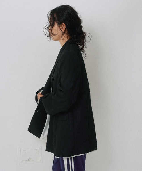 YOOU(ユー)の「カットアウトジャケット/デザインカット仕様 × オーバーシルエット(テーラードジャケット・レディース・ベージュ/ブラック/グレー・FREE)」の6枚目の写真