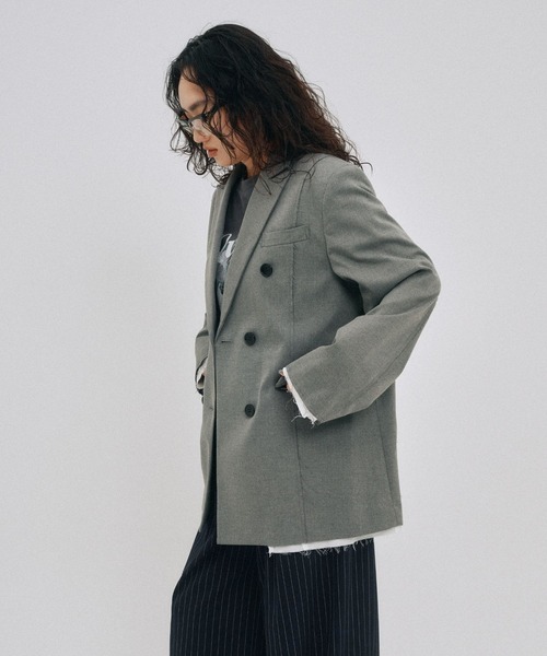 YOOU(ユー)の「カットアウトジャケット/デザインカット仕様 × オーバーシルエット(テーラードジャケット・レディース・ベージュ/ブラック/グレー・FREE)」の14枚目の写真