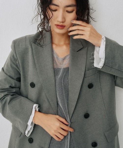 YOOU(ユー)の「カットアウトジャケット/デザインカット仕様 × オーバーシルエット(テーラードジャケット・レディース・ベージュ/ブラック/グレー・FREE)」の19枚目の写真