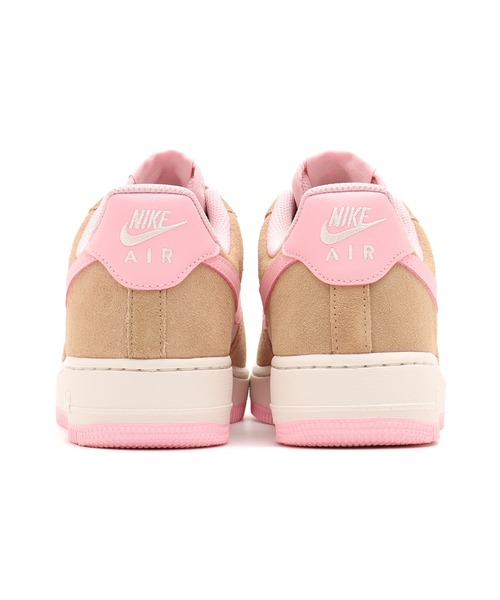 NIKE(ナイキ)の「NIKE AIR FORCE 1 '07 LV8 / ナイキ エア フォース 1 '07 LV8 【SP】(スニーカー・メンズ・ベージュ・25.0cm/24.5cm/24.0cm)」の4枚目の写真