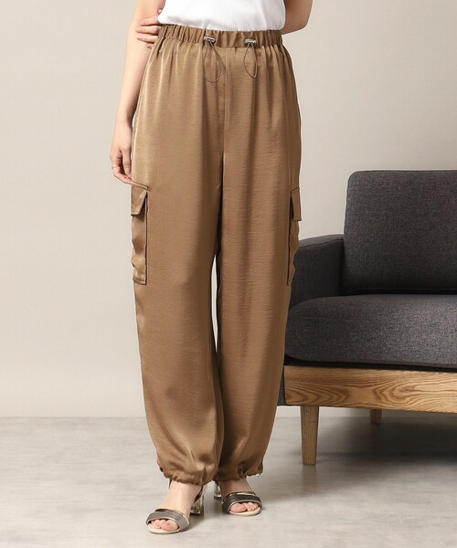 ITS'DEMO（イッツデモ）の「【ウエストゴム／手洗い可】サテンパンツ（その他パンツ・レディース・ナチュラル/キャメル・00）」の11枚目の写真