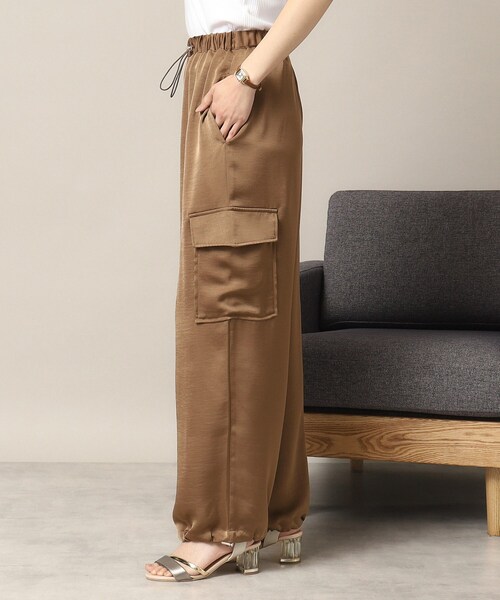 ITS'DEMO（イッツデモ）の「【ウエストゴム／手洗い可】サテンパンツ（その他パンツ・レディース・ナチュラル/キャメル・00）」の12枚目の写真