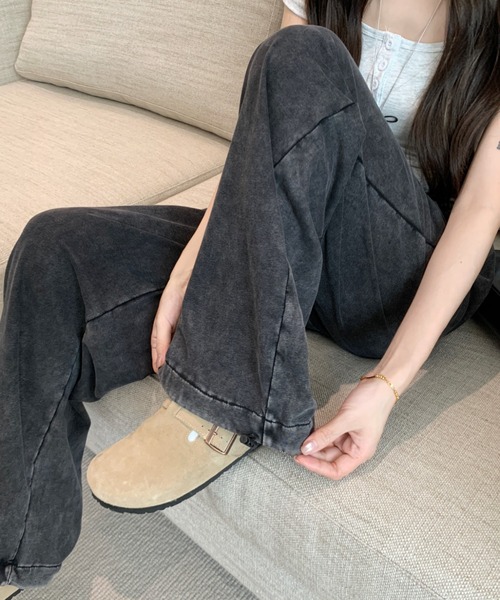 DEVICE(デバイス)の「韓国 古着風 ピグメント ワイド スウェット トレーナー イージー ルーズ スウェット パンツ(スウェットパンツ・メンズ・ブラック・FREE)」の21枚目の写真