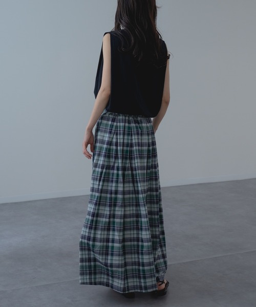 refinedworks(リファインドワークス)の「【TROISSIX by refinedworks】すっきり みえる ノースリーブ トップス(Tシャツ/カットソー・レディース・ブラック/チャコールグレー/ホワイト/オレンジ/オフホワイト・FREE)」の20枚目の写真