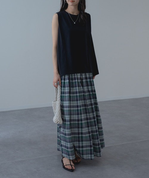refinedworks(リファインドワークス)の「【TROISSIX by refinedworks】すっきり みえる ノースリーブ トップス(Tシャツ/カットソー・レディース・ブラック/チャコールグレー/ホワイト/オレンジ/オフホワイト・FREE)」の22枚目の写真