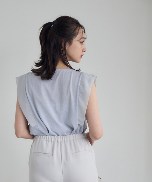 12Twelve Agenda（トゥエルブ　アジェンダ）の「ドレープネック袖シフォンラメカットソープルオーバー（Tシャツ/カットソー・レディース・シルバー/ブラック・M）」の5枚目の写真