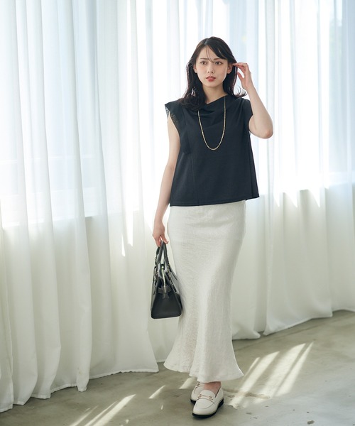 12Twelve Agenda（トゥエルブ　アジェンダ）の「ドレープネック袖シフォンラメカットソープルオーバー（Tシャツ/カットソー・レディース・シルバー/ブラック・M）」の11枚目の写真
