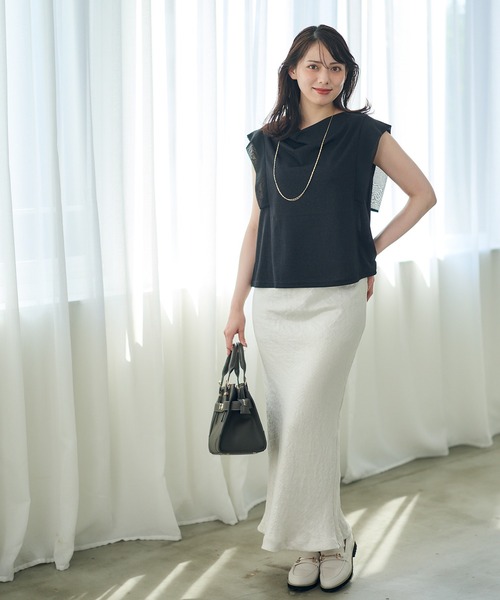 12Twelve Agenda（トゥエルブ　アジェンダ）の「ドレープネック袖シフォンラメカットソープルオーバー（Tシャツ/カットソー・レディース・シルバー/ブラック・M）」の12枚目の写真