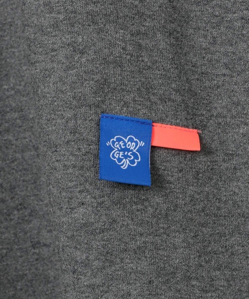 GEORGE'S（ジョージズ）の「ポイントエンブロイドロンT（Tシャツ/カットソー・メンズ・ブラック系/ホワイト系/グレー系・MEDIUM/LARGE）」の6枚目の写真