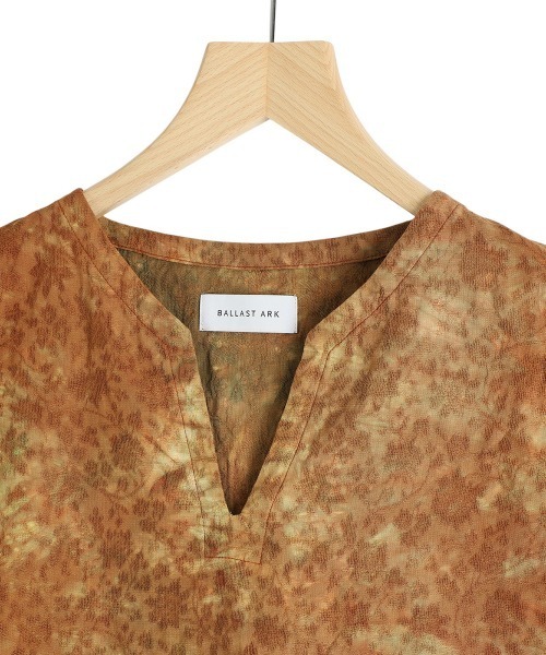 BALLAST ARK（バラストアーク）の「BALLAST ARK / バラストアーク：UNEVEN DYEING FLOWER JACQUARD SHIRT：BA11-SH01[AST]（シャツ/ブラウス・メンズ・ネイビー/オレンジ・M/L）」の19枚目の写真