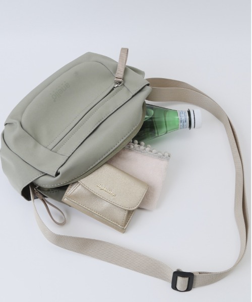 anello GRANDE(アネログランデ)の「anelloGRANDE アイリス ショルダー(ショルダーバッグ・レディース・ピンク/ブラック/グレー・FREE)」の20枚目の写真