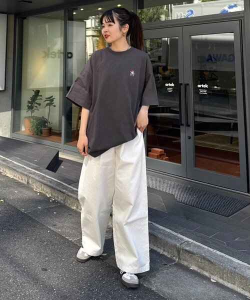 CIAOPANIC TYPY(チャオパニックティピー)の「【DOGS】ユニセックスアニマル刺繍ロゴ半袖TEE(Tシャツ/カットソー・レディース・ホワイト/ライトグレー/ネイビー/チャコールグレー・MEDIUM/LARGE)」の8枚目の写真