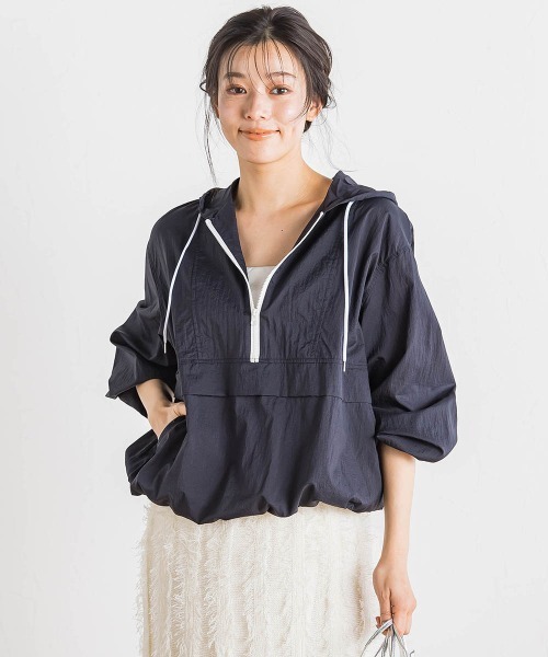 Droite lautreamont（ドロワットロートレアモン）の「ECOエアーナイロンアノラックパーカー≪洗濯機で洗える≫（ブルゾン・レディース・ネイビー/オフホワイト・M）」の15枚目の写真