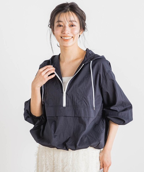 Droite lautreamont（ドロワットロートレアモン）の「ECOエアーナイロンアノラックパーカー≪洗濯機で洗える≫（ブルゾン・レディース・ネイビー/オフホワイト・M）」の16枚目の写真