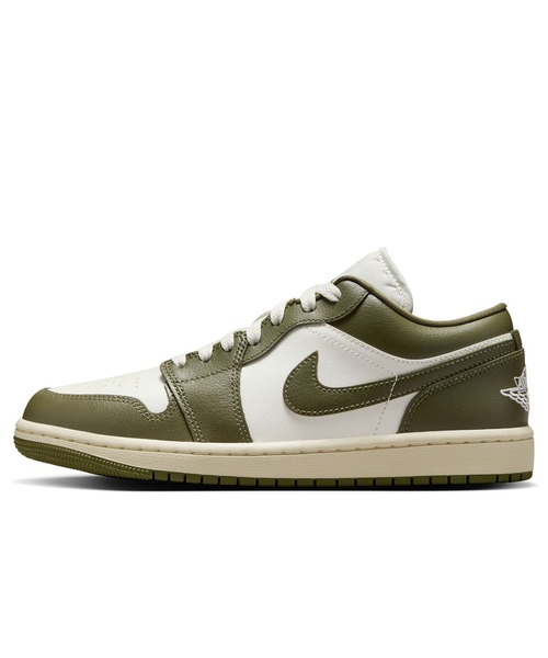 【送料関税込】 中国 NIKE Jordan 女性用板靴 DC0774 楽天市場】NIKE WMNS AIR JORDAN 1 LOW black/gym red-sail