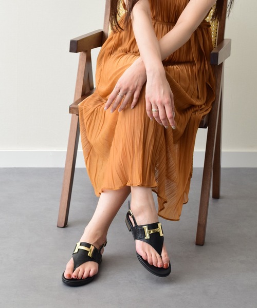inter-chaussures（インターショシュール）の「【Oh my Sandals】ラウンドトウオーナメントトングサンダル(E52202)（サンダル・レディース・ブラック/ブラウン/ホワイト/シルバー・39/38/36/35/37）」の10枚目の写真