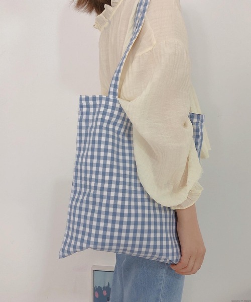 VIBGYOR(ヴィブジョー)の「Liaa/ギンガムチェック トートバッグ A18439(トートバッグ・レディース・ベージュ/オレンジ/グリーン/ブラック/ブルー/レッド/ピンク・FREE)」の4枚目の写真