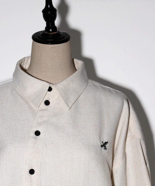 antiqua(アンティカ)の「鳳凰刺繍変形シャツ(シャツ/ブラウス・レディース・ブラック系その他/ホワイト・ONESIZE)」の17枚目の写真