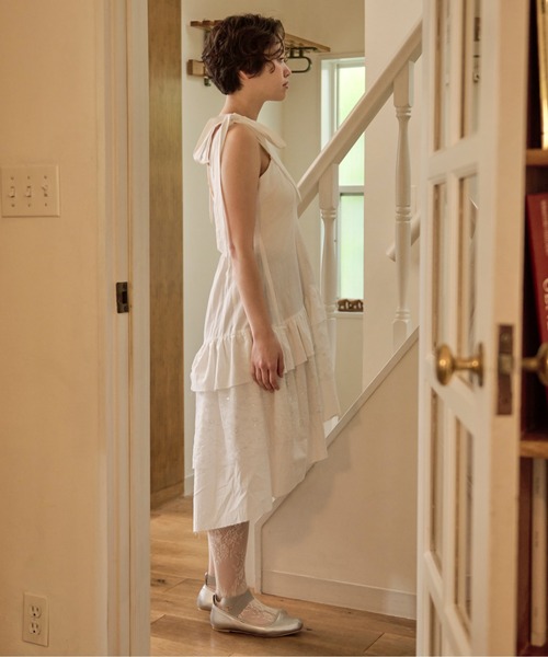 loin nuit（ロワンニュイ）の「ribbon tiered cami onepiece / リボンティアードキャミワンピース（ワンピース・レディース・ホワイト/チャコールグレー/グレー・FREE）」の12枚目の写真