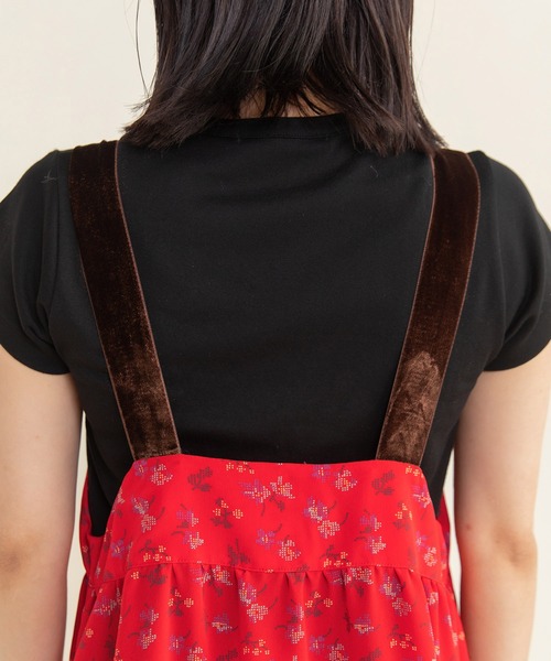 Dot&Stripes CHILD WOMAN(ドットアンドストライプス チャイルドウーマン)の「☆クロスフラワープリント ティアードキャミワンピース(ワンピース・レディース・ブラック/レッド・FREE)」の20枚目の写真