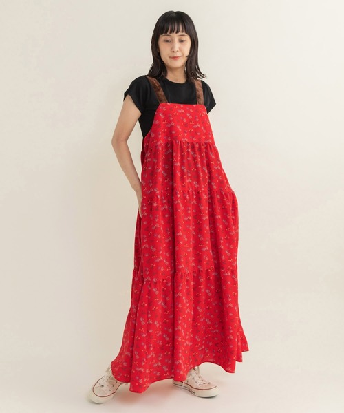 Dot&Stripes CHILD WOMAN(ドットアンドストライプス チャイルドウーマン)の「☆クロスフラワープリント ティアードキャミワンピース(ワンピース・レディース・ブラック/レッド・FREE)」の7枚目の写真
