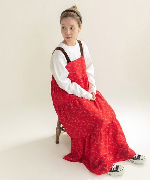 Dot&Stripes CHILD WOMAN(ドットアンドストライプス チャイルドウーマン)の「☆クロスフラワープリント ティアードキャミワンピース(ワンピース・レディース・ブラック/レッド・FREE)」の11枚目の写真