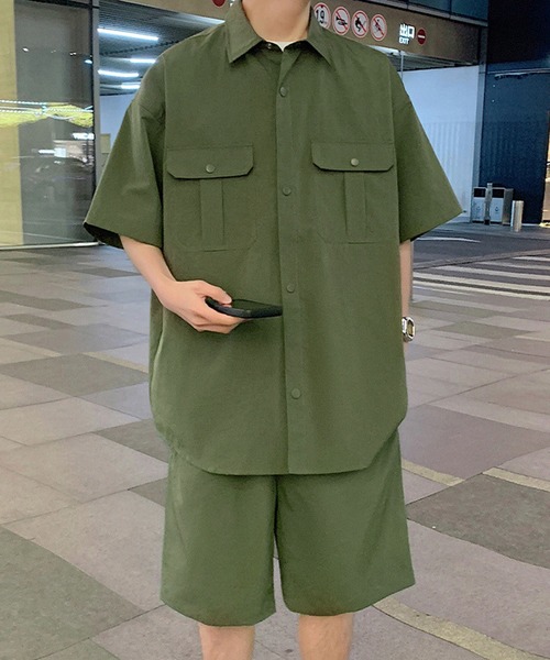 TOBEE（トゥビー）の「【TOBEE】ビッグシルエット 半袖シャツ＆ショートパンツ 2点セットアップ 軽量（セットアップ・メンズ・ブラック/カーキ/ライトグレー/ブラウン・MEDIUM/LARGE/X-LARGE）」の16枚目の写真