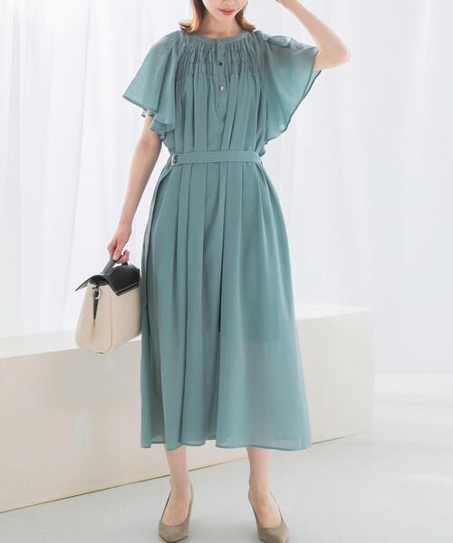 URBAN RESEARCH ROSSO WOMEN（アーバンリサーチ　ロッソ）の「フレアスリーブウエストベルトワンピース（ワンピース・レディース・チャコールグレー/カーキ/ブルー系その他・FREE）」の4枚目の写真