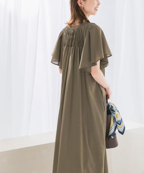 URBAN RESEARCH ROSSO WOMEN（アーバンリサーチ　ロッソ）の「フレアスリーブウエストベルトワンピース（ワンピース・レディース・チャコールグレー/カーキ/ブルー系その他・FREE）」の13枚目の写真