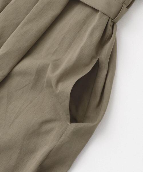 URBAN RESEARCH ROSSO WOMEN（アーバンリサーチ　ロッソ）の「フレアスリーブウエストベルトワンピース（ワンピース・レディース・チャコールグレー/カーキ/ブルー系その他・FREE）」の18枚目の写真