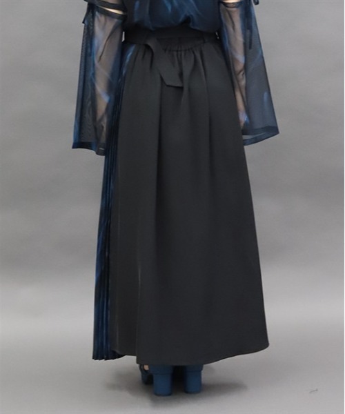 axes femme POETIQUE(アクシーズファムポエティック)の「プリーツ切り替えスカート(スカート・レディース・ワイン/ブラック/ブルー・MEDIUM)」の4枚目の写真