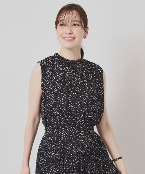 ITS'DEMO（イッツデモ）の「【手洗い可】楊柳プリーツブラウス（シャツ/ブラウス・レディース・イエロー/ブラック系/ホワイト系3/グリーン・00）」の3枚目の写真